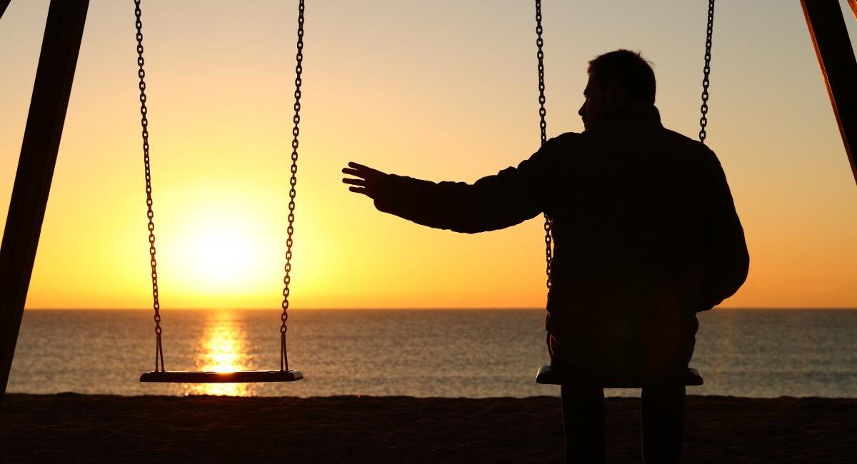 ¿Por qué sentimos nostalgia y qué pasa en nuestro cerebro?