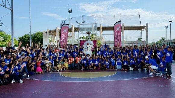 Plantan 70 árboles en la Unidad Deportiva Benito Juárez de Mazatlán; vigilarán su desarrollo por un año
