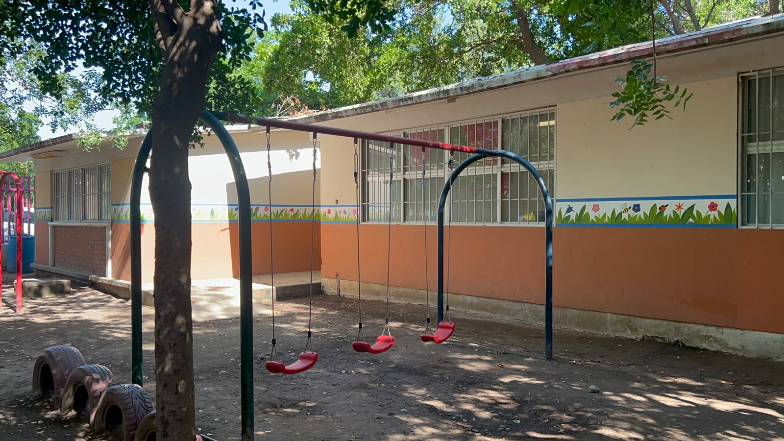 Kínder con mala instalación eléctrica