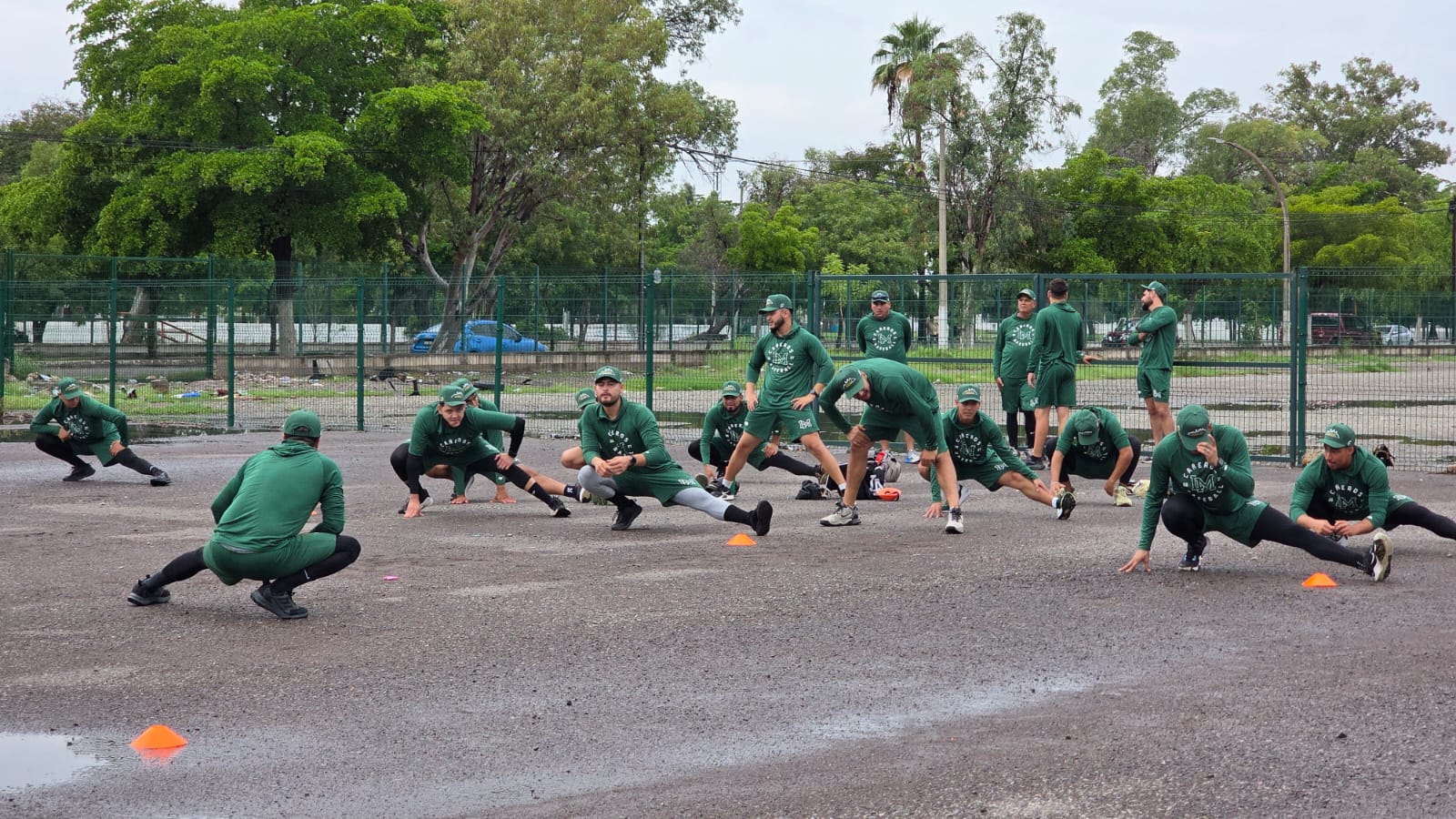 La lluvia no frena a los Cañeros; continúan con su preparación