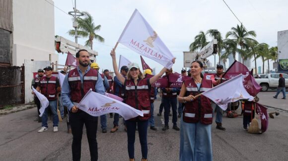 Arranca Mazatlán Al 100, con bacheo y cambio de luminarias en siete calles del Centro