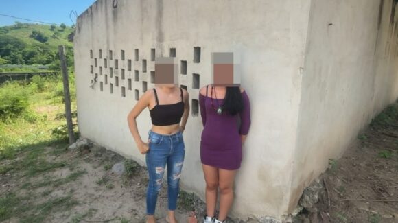 Marina localiza a dos mujeres presuntamente privadas de la libertad durante operativo en Mazatlán