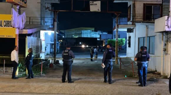 Mujer es ejecutada a balazos dentro de un hotel en la avenida Rafael Buelna de Mazatlán, Sinaloa