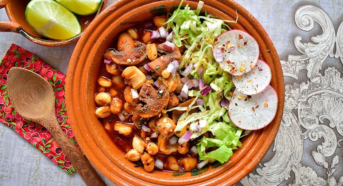 ¿Cuál es el origen del pozole? Así evolucionó uno de los platillos más representativos de México