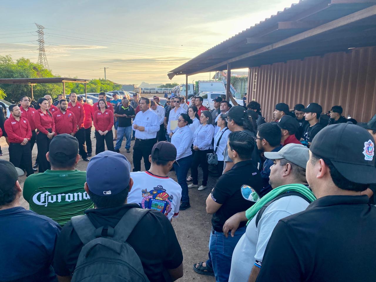 Paro de trabajadores del STASAM. en Mazatlán