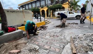 Reporte ciudadano moviliza a Obras Públicas y JUMAPAM en la Plazuela Machado de Mazatlán, Sinaloa