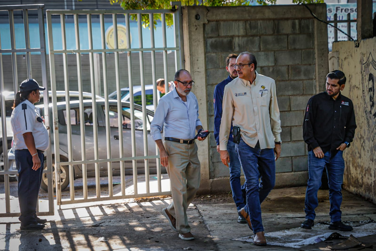 Revisan cableado eléctrico en primaria donde murio una madre por una descarga en Culiacán