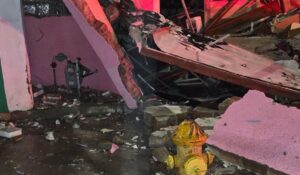 Explosión en vivienda de Ciudad Juárez sorprende a vecinos; adulta mayor resulta ilesa