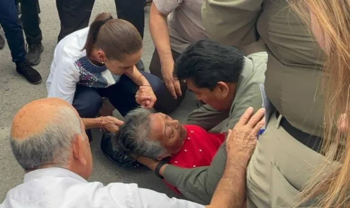 Sheinbaum auxilia a una adulta mayor que se desvaneció en la Arena Potosí