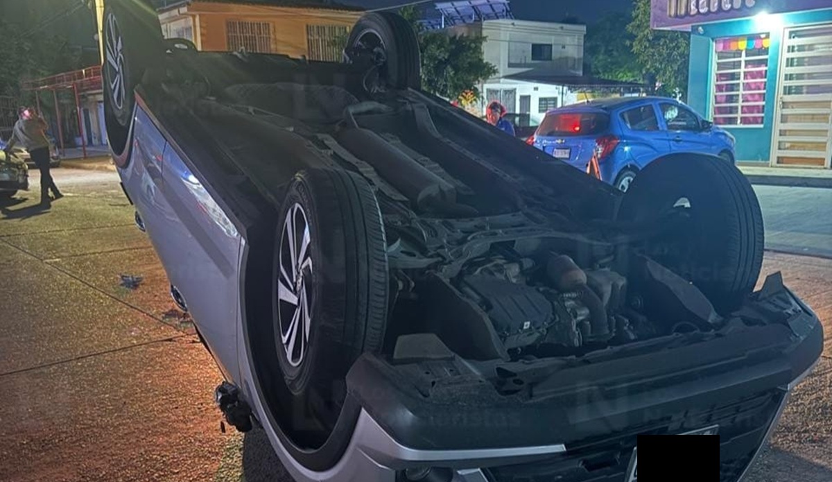 Accidente en Los Mochis deja a mujer herida de gravedad