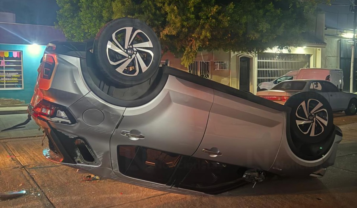 Accidente en Los Mochis deja a mujer herida de gravedad