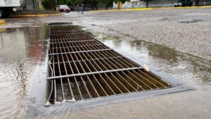 activan lluvias sabatinas sobre ahome alcantarilla