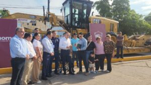 adquiere Ahome nueva motoniveladora