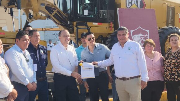 Adquiere Ahome nueva motoniveladora que ayudará a atender caminos y calles de las sindicaturas municipales