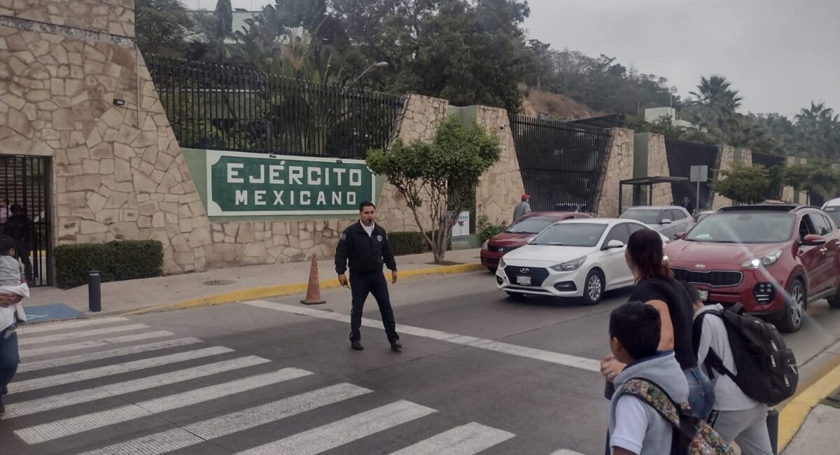 ‘Son buenos para criticar, pero no ayudan’: invitan a padres para capacitarse y ayudar en cruceros escolares en Mazatlán
