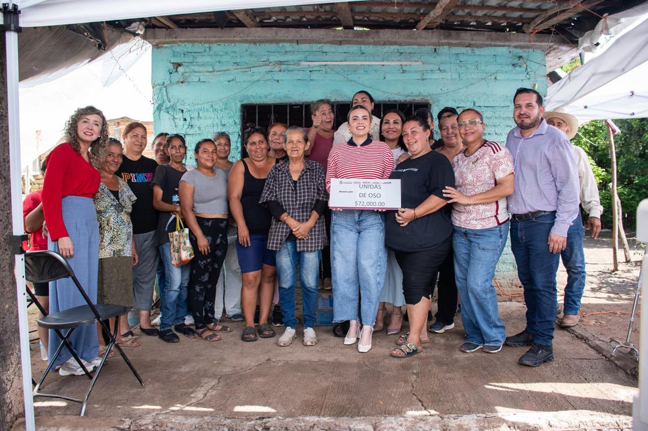 Alcaldesa entrega apoyo a emprendedoras de Oso Viejo, Culiacán