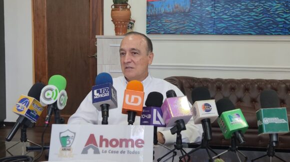 Ahome activó ayuda a familias afectadas en La Florida, pero la zona es totalmente inundable, asegura Antonio Menéndez
