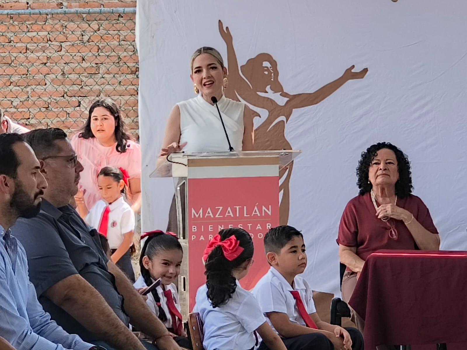 Arranca la construcción de un aula en un kínder de Mazatlán
