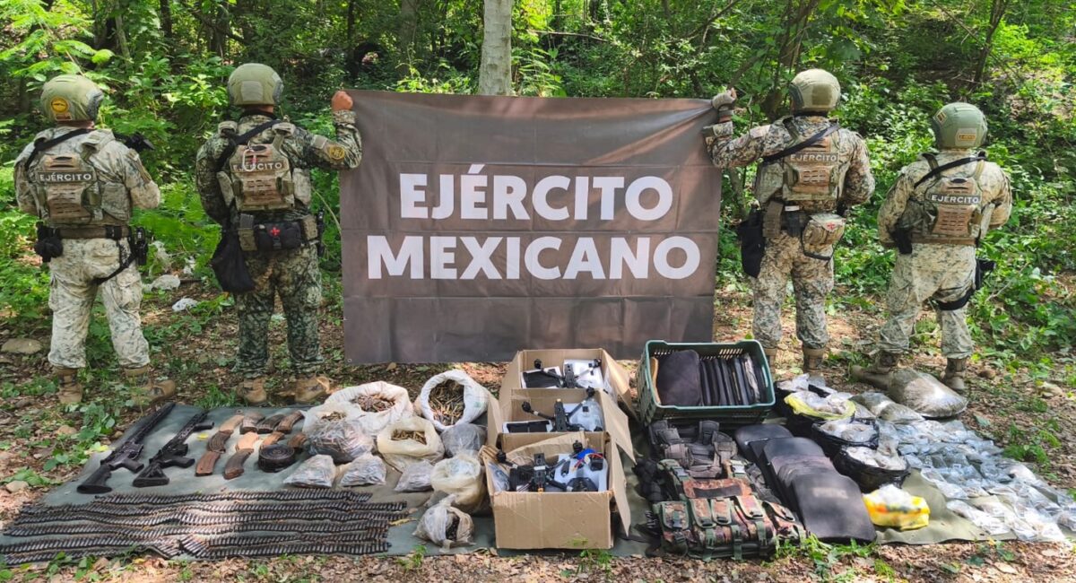Ejército asegura drones y arsenal en Concordia, Sinaloa