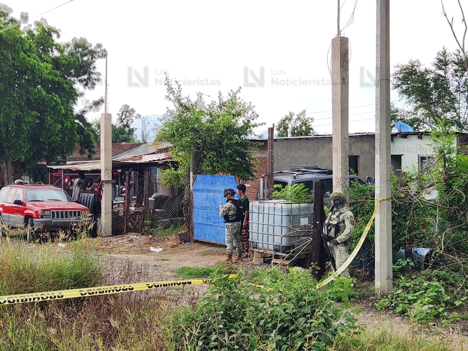 Asesinan a balazos a mujer en casa a orillas de carretera hacia Tepuche, Culiacán