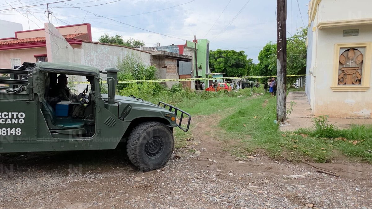 atacan a balazos a mecanico en la lazaro cardenas de culiacan calle