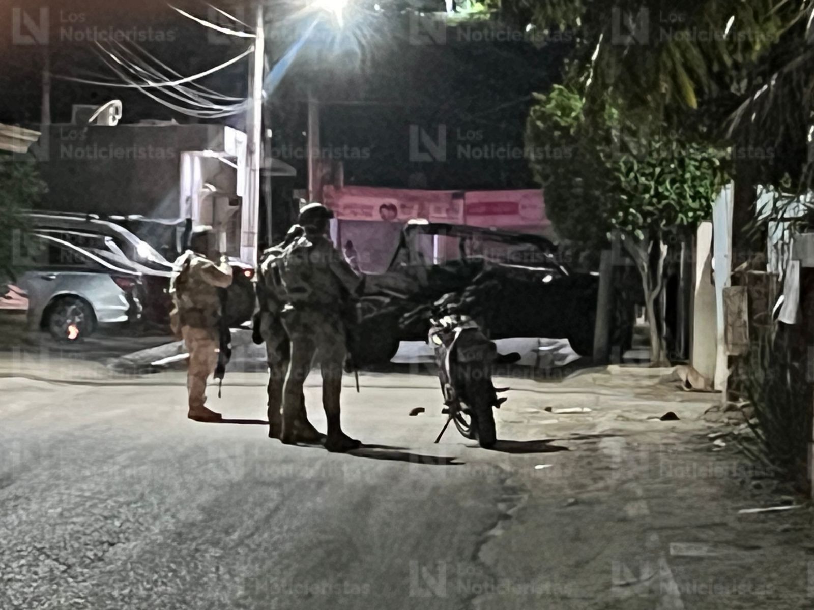 Ataque armado deja dos lesionados en Los Lirios, Culiacán