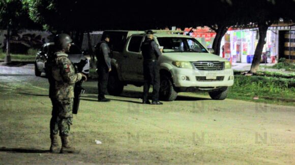 Ejecutan a dos hombres y una mujer dentro de un domicilio en Mazatlán, Sinaloa
