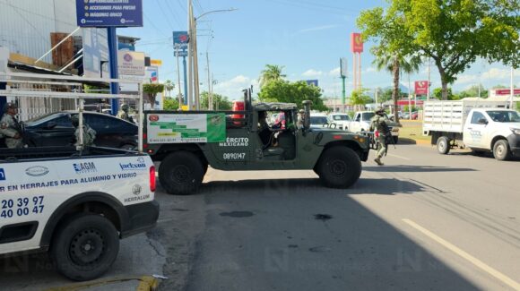 Ataque armado en Lomas del Boulevard de Culiacán deja daños en vehículos