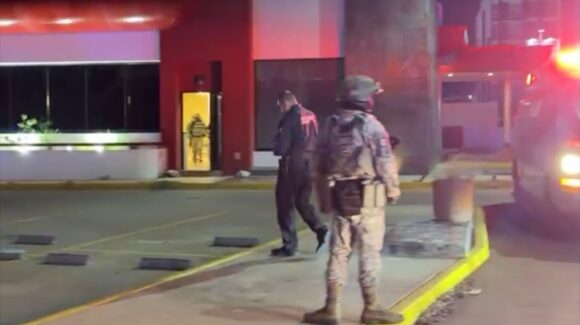 Hay un muerto y varios heridos en ataque armado al interior de restaurante de Tres Ríos, en Culiacán, Sinaloa