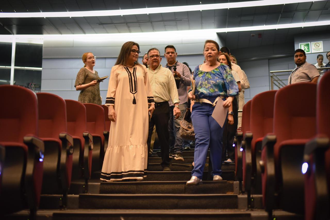 Autoridades de Ahome recorren Teatro Ingenio para verificar instalaciones