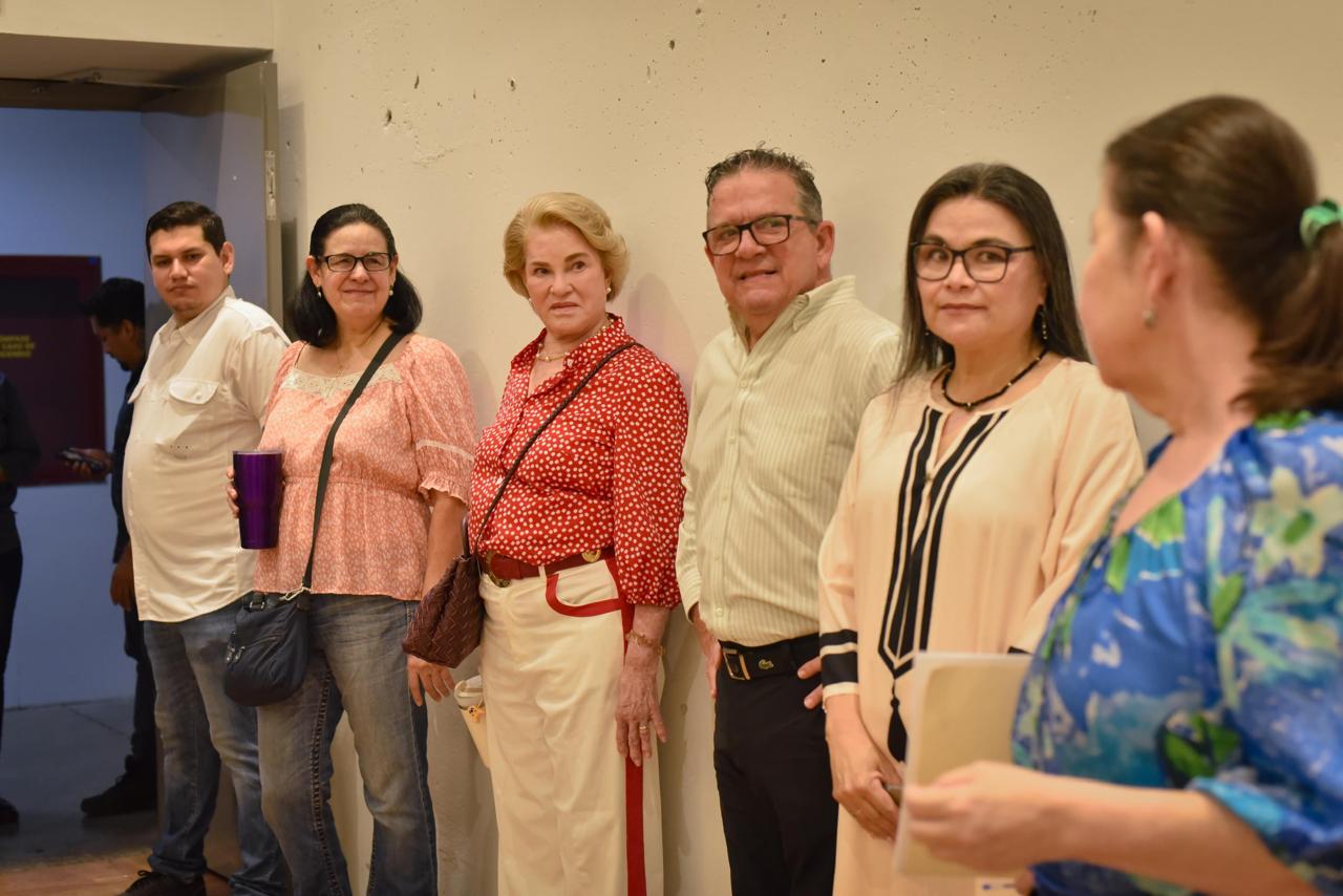 Autoridades de Ahome recorren Teatro Ingenio para verificar instalaciones