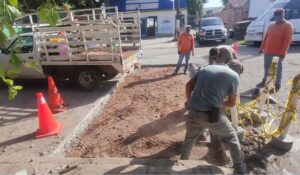 Se avanza en reparar baches, pero lluvias generan que broten otros en Ahome; ciudadanos tengan paciencia: Comun
