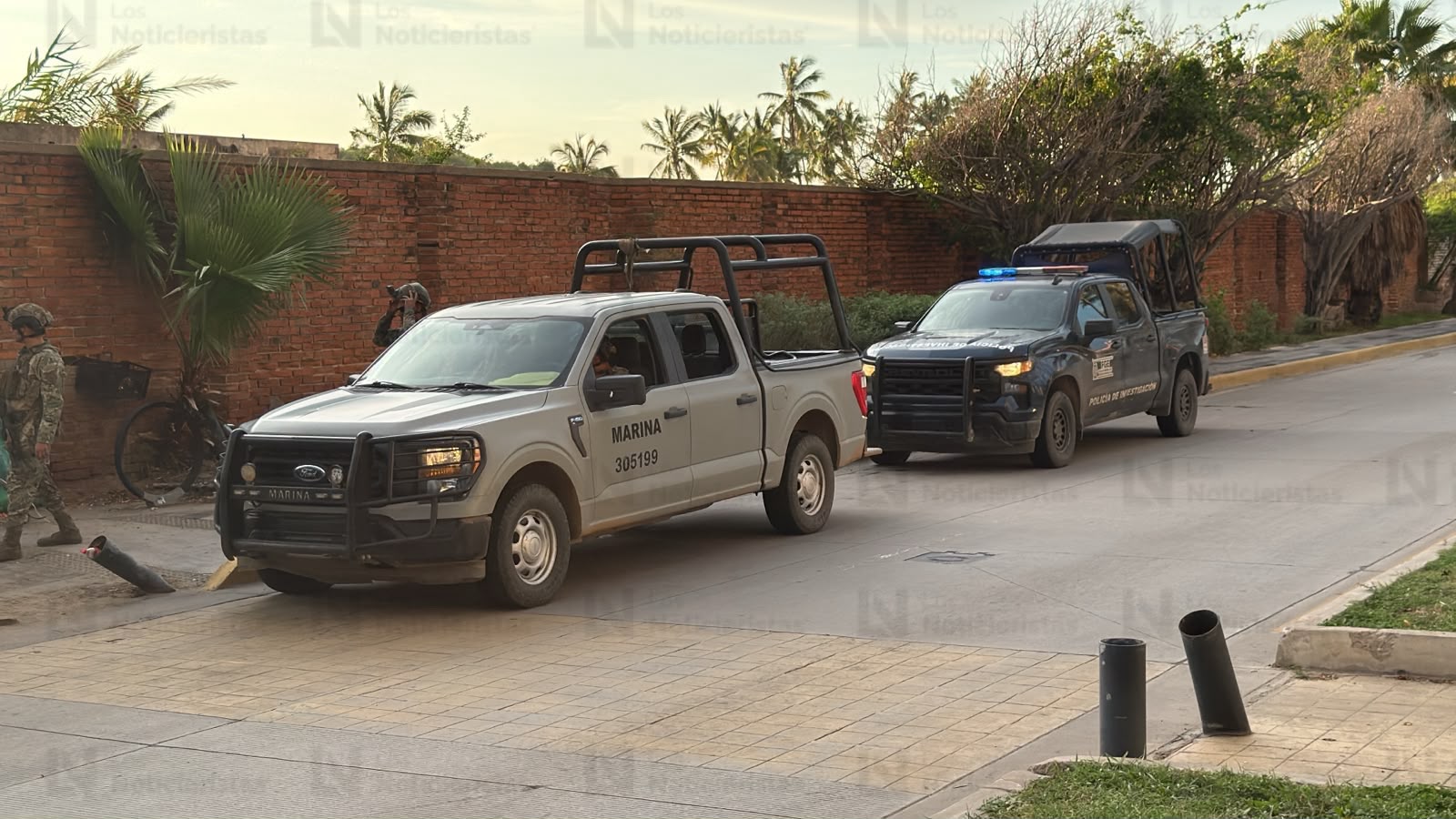 Balean a hombre en acceso a playa en Zona Dorada, de Mazatlán