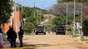 balean fachada de vivienda en santa teresa en mazatlan autoridad