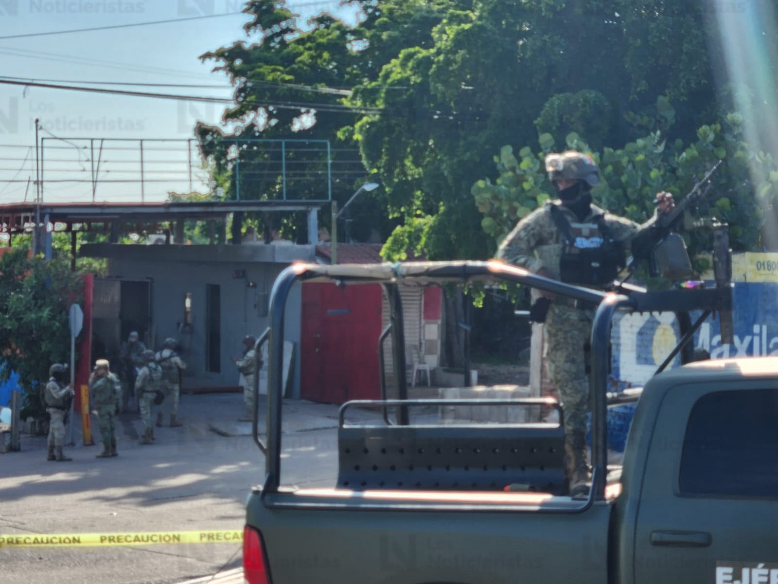 Balean negocio de fierro viejo en la colonia Díaz Ordaz, en Culiacán