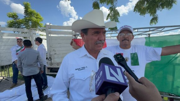 “El campo sinaloense está muriendo, está en agonía”; productores se manifiestan previo a visita de Claudia Sheinbaum a Culiacán