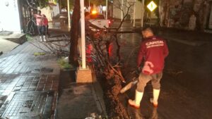 basura en culiacan por lluvias lugar