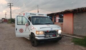 Cuatro emergencias movilizan a Bomberos Veteranos en Villa Unión, Mazatlán, Sinaloa; trasladan a cinco personas a hospital