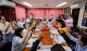 Comparece el titular del OIC ante el Cabildo de Guasave; regidores exigen sanciones contra anterior administración