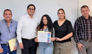 Mujeres pescadoras de El Jitzámuri, Ahome, Sinaloa, se capacitan para transformar productos del mar en nuevos negocios