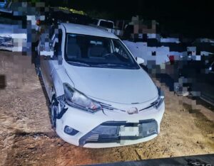 Carro abandonado en Mazatlán