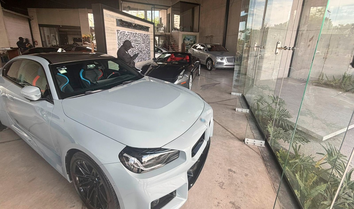 Aseguramientos de carros de alta gamma de 'El Amarillo', en Puebla