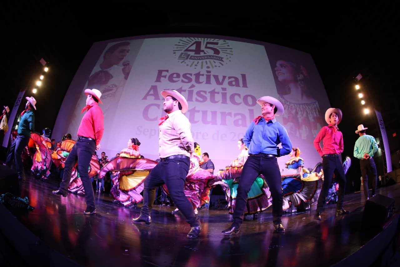 Celebración por el aniversario 45 de Cobaes
