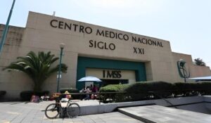 Tras caer del cuarto piso, paciente pierde la vida en el Centro Médico Nacional Siglo XXI del IMSS, en la CDMX