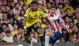 América y Chivas empatan en un Clásico Nacional de volteretas