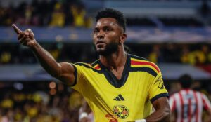 Chivas y América empatan en el Clásico Nacional