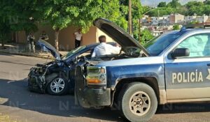 Choque de patrulla y vehículo en Culiacán