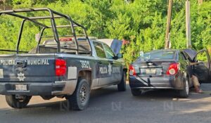 Choque entre patrulla de la Policía Municipal y automóvil deja tres heridos en Culiacán