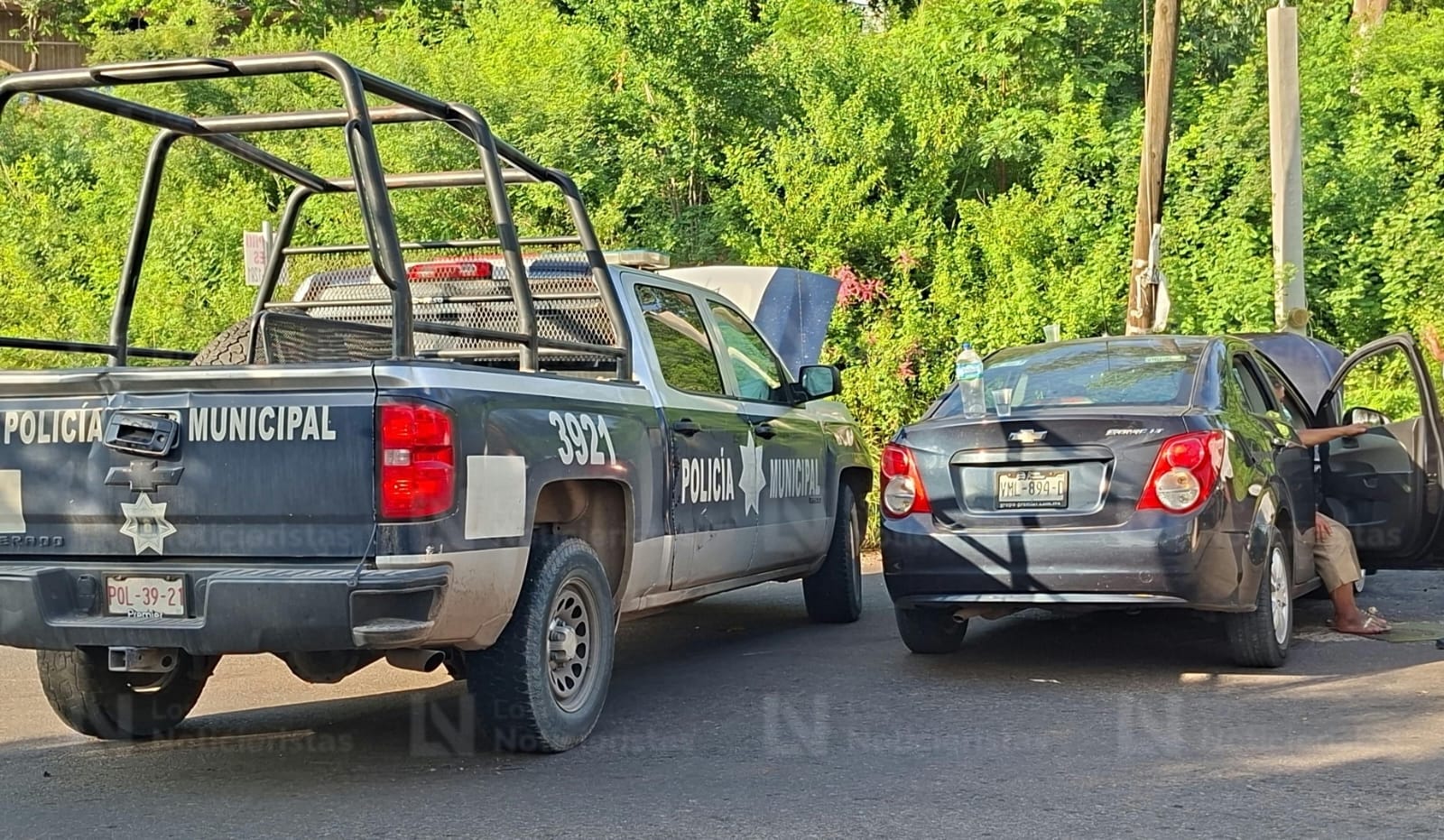 Choque de patrulla y vehículo en Culiacán