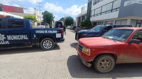 Motociclista resulta lesionado tras choque en la colonia Del Bosque de Guasave, Sinaloa